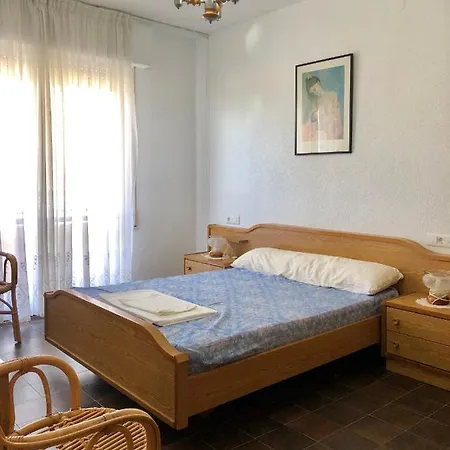 Apartamento Arenal Playa *