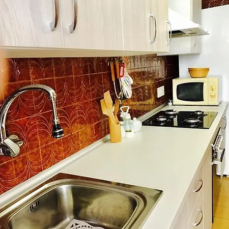 Apartamento Arenal Playa Apartment *